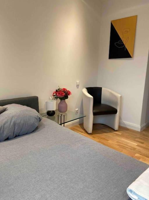 Luxury Apartment With Air Conditioning & Jaccuzzi Near Frankfurt Wiesbaden 호프하임암타우누스 외부 사진
